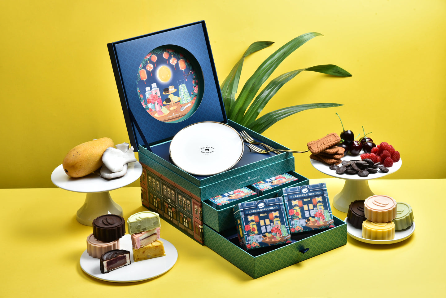 PRE ORDER NOW: ICE CREAM MOONCAKES