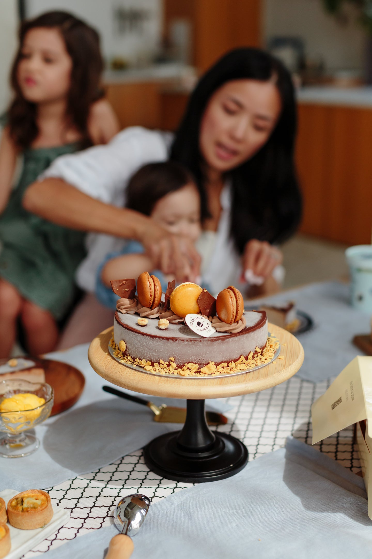 Everything You Need for a Party: Our Ice Cream Cakes Come With a Free Celebration Kit 🎉🎂